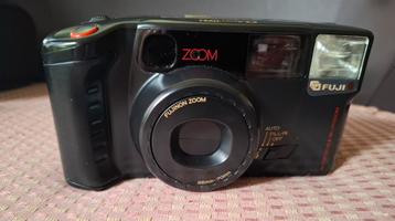 Fuji Compact Camera, FZ-500 ZOOM incl toebehoren.  beschikbaar voor biedingen