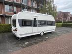 HOBBY EXELLENT 540 UFf .as 1750KG.QUEENSBED. AIRCO.LUIFEL, Caravans en Kamperen, 90 kg, Rondzit, Hobby, Omvormbare zithoek