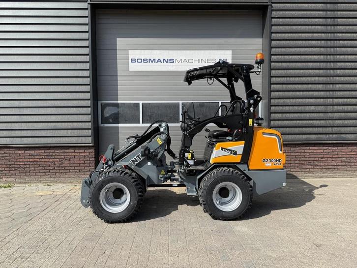 Giant G2300 X-TRA HD minishovel / kniklader NIEUW €545 LEA, Zakelijke goederen, Machines en Bouw | Kranen en Graafmachines, Wiellader of Shovel