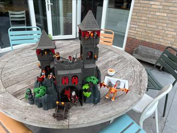 Playmobil 3269 knoghts rock castle beschikbaar voor biedingen
