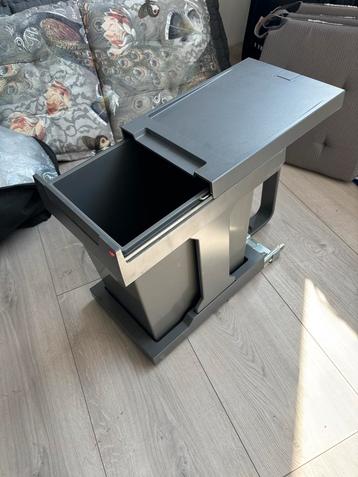 Inbouw Prullenbak - Nieuw 20 liter beschikbaar voor biedingen