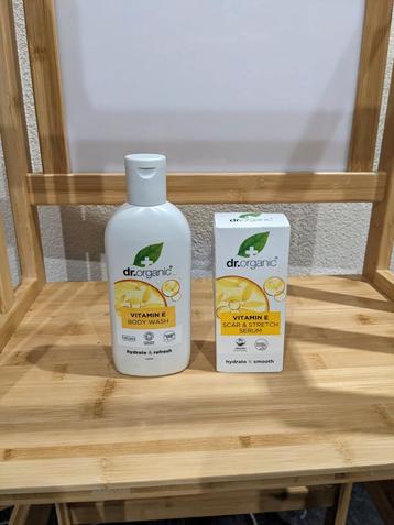 Dr Organic vitamin E body wash en stretch and scar serum beschikbaar voor biedingen