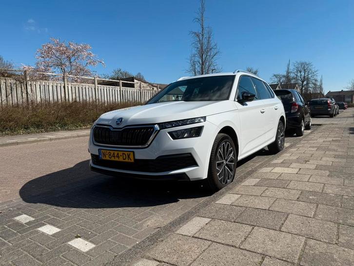Skoda Kamiq 1.0 TSI 115pk 2020 Wit, Auto's, Skoda, Particulier, Benzine, SUV of Terreinwagen, Automaat, Geïmporteerd, Wit, Voorwielaandrijving