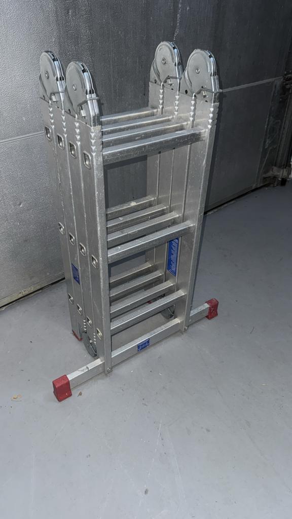 Alupro Vouwladder / Trap - Multifunctioneel, Doe-het-zelf en Verbouw, Ladders en Trappen, Gebruikt, Ladder, 2 tot 4 meter, Opvouwbaar of Inschuifbaar