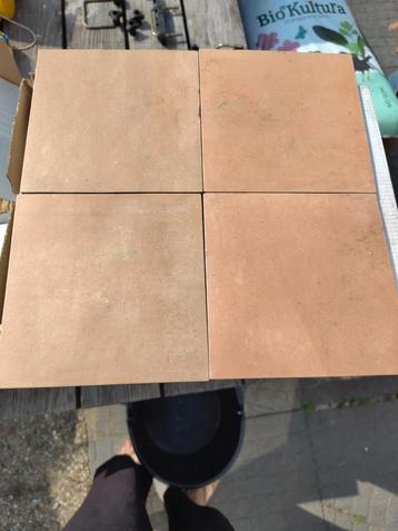 Spaanse vloertegels 6 dozen/132 tegels 15cmx15cm beschikbaar voor biedingen