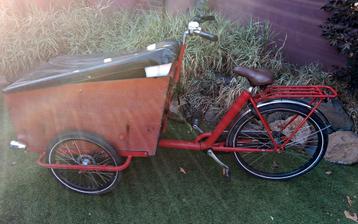 Bakfiets | met hoes en peuterschaal beschikbaar voor biedingen