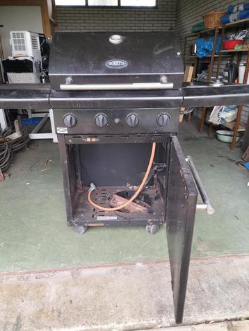 Grote buiten BBQ inclusief jas. beschikbaar voor biedingen
