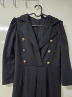 Elegante zwarte jumpsuit met gouden knopen - Maat M, Maat 38/40 (M), Zwart, Ophalen of Verzenden, Onbekend