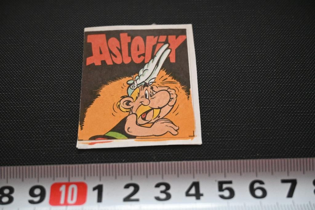 sticker strip asterix, Ophalen, Zo goed als nieuw