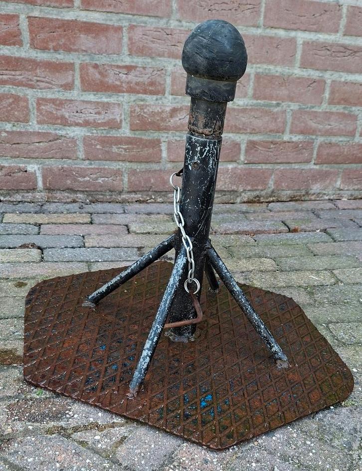 Stevige, Stalen Hoofjack standaard, Dieren en Toebehoren, Paarden en Pony's | Verzorgingsproducten, Gebruikt, Ophalen