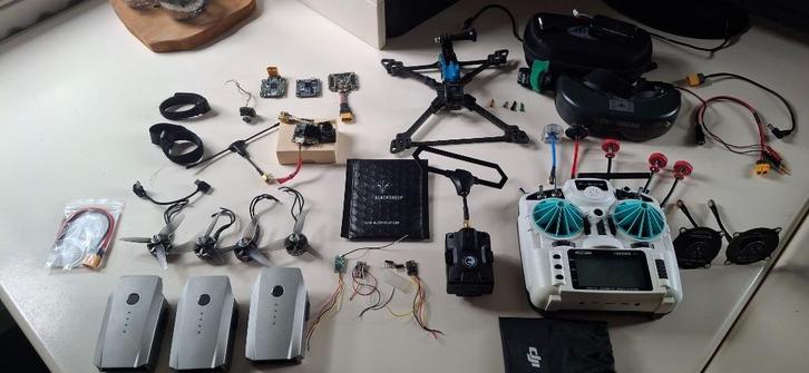 drone spullen lees beschrijving, Audio, Tv en Foto, Drones, Gebruikt, Ophalen of Verzenden