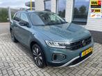 Volkswagen T-ROC 1.5 TSI Life Edition / Nieuwstaat / Add. Cr, Voorwielaandrijving, Gebruikt, Blauw, 1204 kg