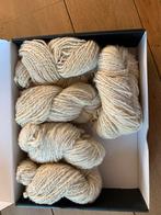Handgesponnen strengen lamswol van Texelaars., Verzenden, Nieuw, Breien, Wol of Garen