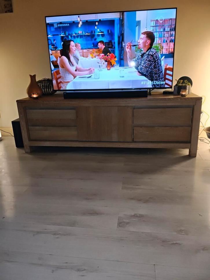 Eiken televisie meubel. GRATIS, Huis en Inrichting, Kasten | Televisiemeubels, Gebruikt, Minder dan 100 cm, 150 tot 200 cm, 50 tot 75 cm