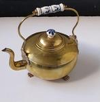 Antieke messing koffie/theepot met porselein bewerking, Ophalen of Verzenden, Koper