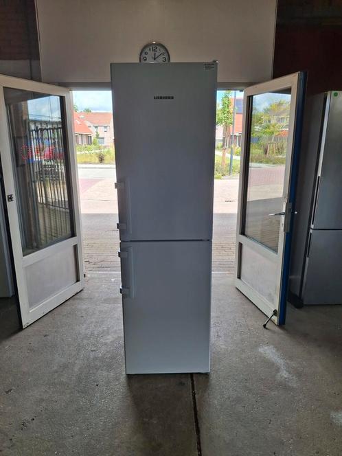 Keurig nette liebherr koelvriescombinatie no frost, Witgoed en Apparatuur, Koelkasten en IJskasten, Zo goed als nieuw, Met aparte vriezer