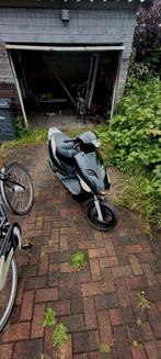 Peugeot v-clic (LOOPT NIET), Fietsen en Brommers, Scooters | Peugeot, Ophalen, Gebruikt, Overige modellen, Maximaal 45 km/u