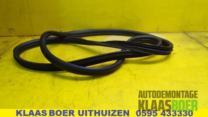 Portierrubber 4Deurs rechts-achter van een Fiat Punto, Auto-onderdelen, Carrosserie en Plaatwerk, Fiat, Gebruikt, 6 maanden garantie