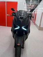 Yamaha XMAX 300 Tech MAX (+) 2025 - Dark Magma – Zeer netjes, Motoren, Motoren | Yamaha, Scooter, 300 cc, Handvatverwarming, Particulier