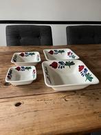 Set van 4 Boerenbont  schalen, Gebruikt, Porselein of Keramiek, Schaal, Vierkant