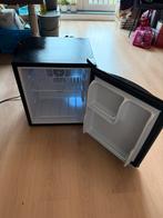 Mini Koelkast - CR-40A, Ophalen, Minder dan 75 liter, Energieklasse A of zuiniger, Zonder vriesvak