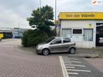 Toyota Yaris 1.5 VVT-i T-Sport, Auto's, Toyota, Gebruikt, Zwart, 4 cilinders, 400 kg