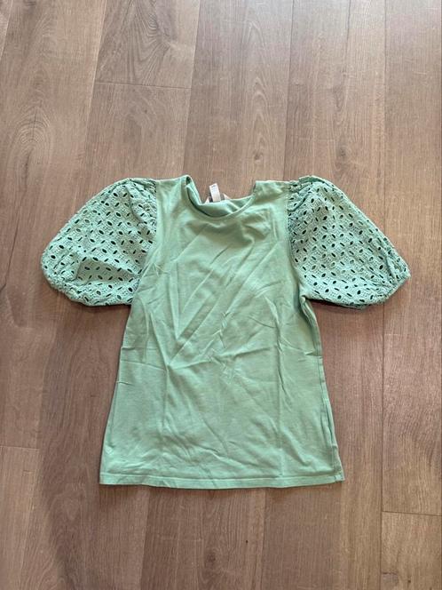 H&M shirt met kanten pofmouwen maat S, Kleding | Dames, T-shirts, Zo goed als nieuw, Korte mouw, Ophalen of Verzenden