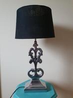 Zilveren messing lampenvoet met zwarte kap. 61 cm hoog., Huis en Inrichting, Lampen | Tafellampen, 50 tot 75 cm, Industrieel.