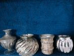 4 st armeluis zilverkleurige vaasjes,, Ophalen, Overige kleuren, Overige materialen, Minder dan 50 cm