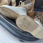 Mooie brocante leder kinderschoentjes met stukje kant, Ophalen of Verzenden, Kinderen