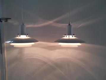 Twee Deense Vintage hanglampjes. Scandinavisch design. beschikbaar voor biedingen