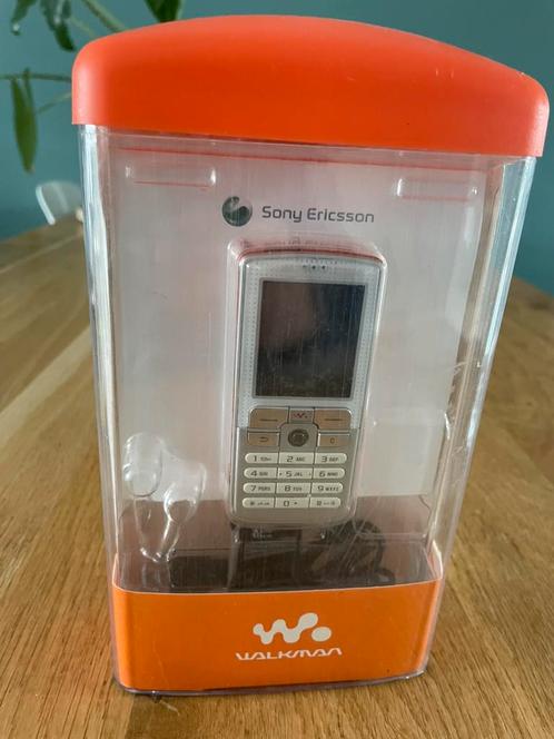 Sony Ericsson W800i Walkman telefoon – oranje, compleet, Telecommunicatie, Mobiele telefoons | Sony, Zo goed als nieuw, Overige systemen