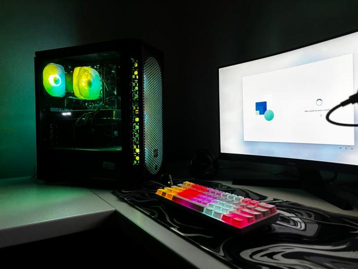 Complete PC gaming setup, Computers en Software, Desktop Pc's, Zo goed als nieuw, HDD, Gaming, Ophalen