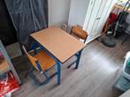 Kleuter Schooltafel met 2 stoelen, Ophalen, Gebruikt, Rechthoekig