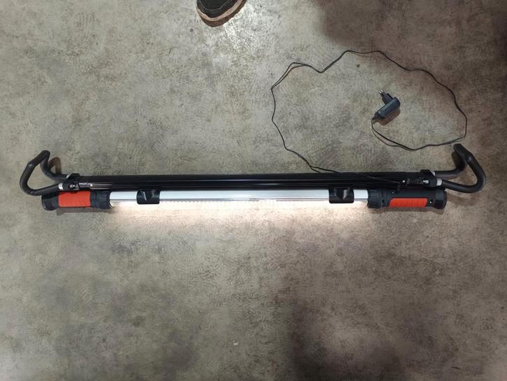 Te koop: motorkap/interieur verlichting 120 leds, Auto diversen, Autogereedschap, Zo goed als nieuw, Ophalen