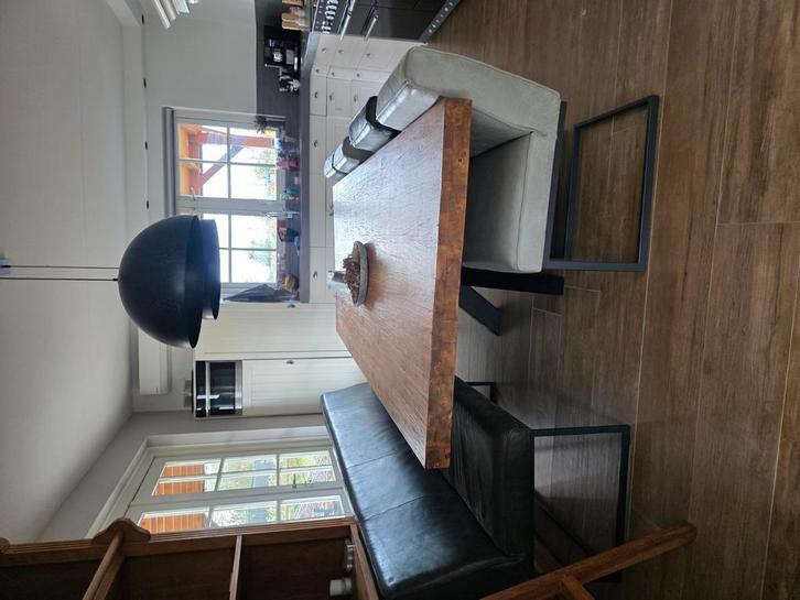 Luxe lederen eetkamerstoelen en bank van Lumz, Huis en Inrichting, Stoelen, Vijf, Zes of meer stoelen, Ophalen
