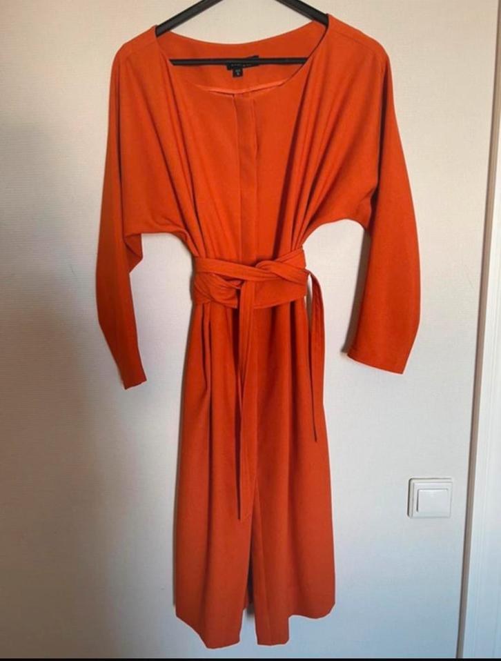 LaDress Helena koraaloranje jurk met sash maat S, Kleding | Dames, Jurken, Zo goed als nieuw, Maat 36 (S), Overige kleuren, Boven de knie