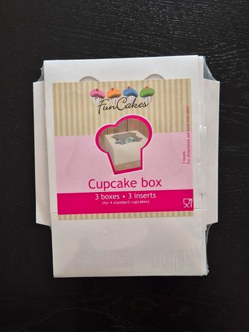 NIEUW! FunCakes Cupcake Doos 4 - Wit pk/3 beschikbaar voor biedingen