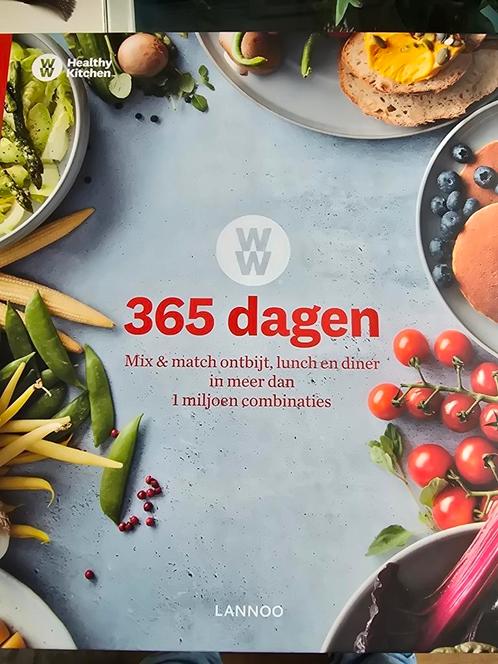 WW (Weight Watchers) - 365 dagen WW, Boeken, Kookboeken, Zo goed als nieuw, Ophalen of Verzenden