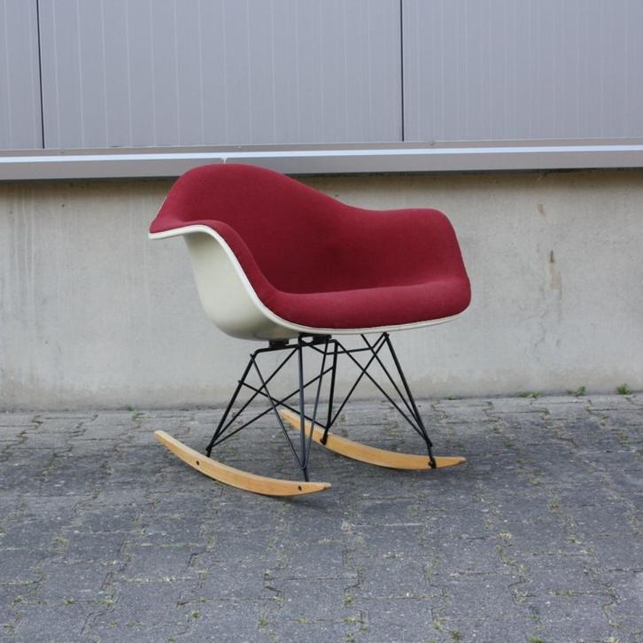 RAR Schommelstoel | Charles Eames | Herman Miller | Vintage, Huis en Inrichting, Stoelen, Gebruikt, Eén, Hout, Metaal, Stof, Rood