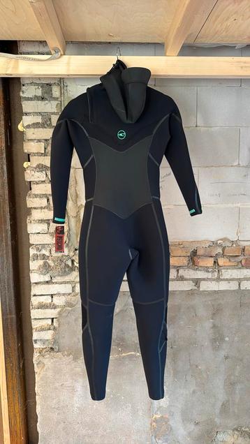 Oneill psychotech 6:4 hooded beschikbaar voor biedingen