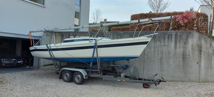Hunter Formula One met wegtrailer en motor, Watersport en Boten, Kajuitzeilboten en Zeiljachten, Gebruikt, Tour-wedstrijdjacht