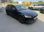 Volvo V60 Cross Country 2.0 T5 AWD 250PK PRO AUTOMAAT 360 Ca, Automaat, 12 maanden, Gebruikt, Zwart