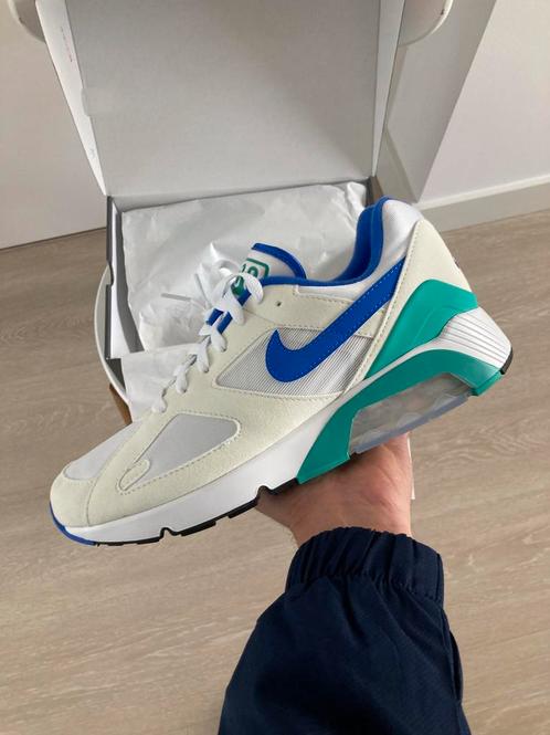 Laatste dag Nike Air 180 White and Medium Blue, Kleding | Heren, Schoenen, Nieuw, Wit, Ophalen of Verzenden