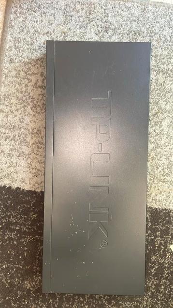 TP Link 24 port gigabit switch beschikbaar voor biedingen