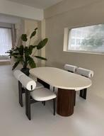 Beton ciré tafel met walnoot poten. Voor € 950,- !!, Nieuw, Vijf personen of meer, 150 tot 200 cm, Rechthoekig