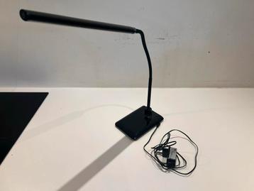 Zwarte Bureaulamp met Flexibele Arm beschikbaar voor biedingen