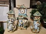 Duitse bisque porseleinen schouwklokkenset, Antiek en Kunst, Antiek | Keramiek en Aardewerk, Ophalen of Verzenden