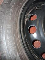 Bijna nieuwe winterbanden 155/65R14, Auto-onderdelen, Banden en Velgen, 14 inch, 155 mm, Banden en Velgen, Winterbanden