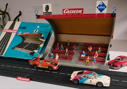 Carrera Universal racebaan klassieke tribune orgineel nr 600, Kinderen en Baby's, Speelgoed | Racebanen, Gebruikt, Elektrisch